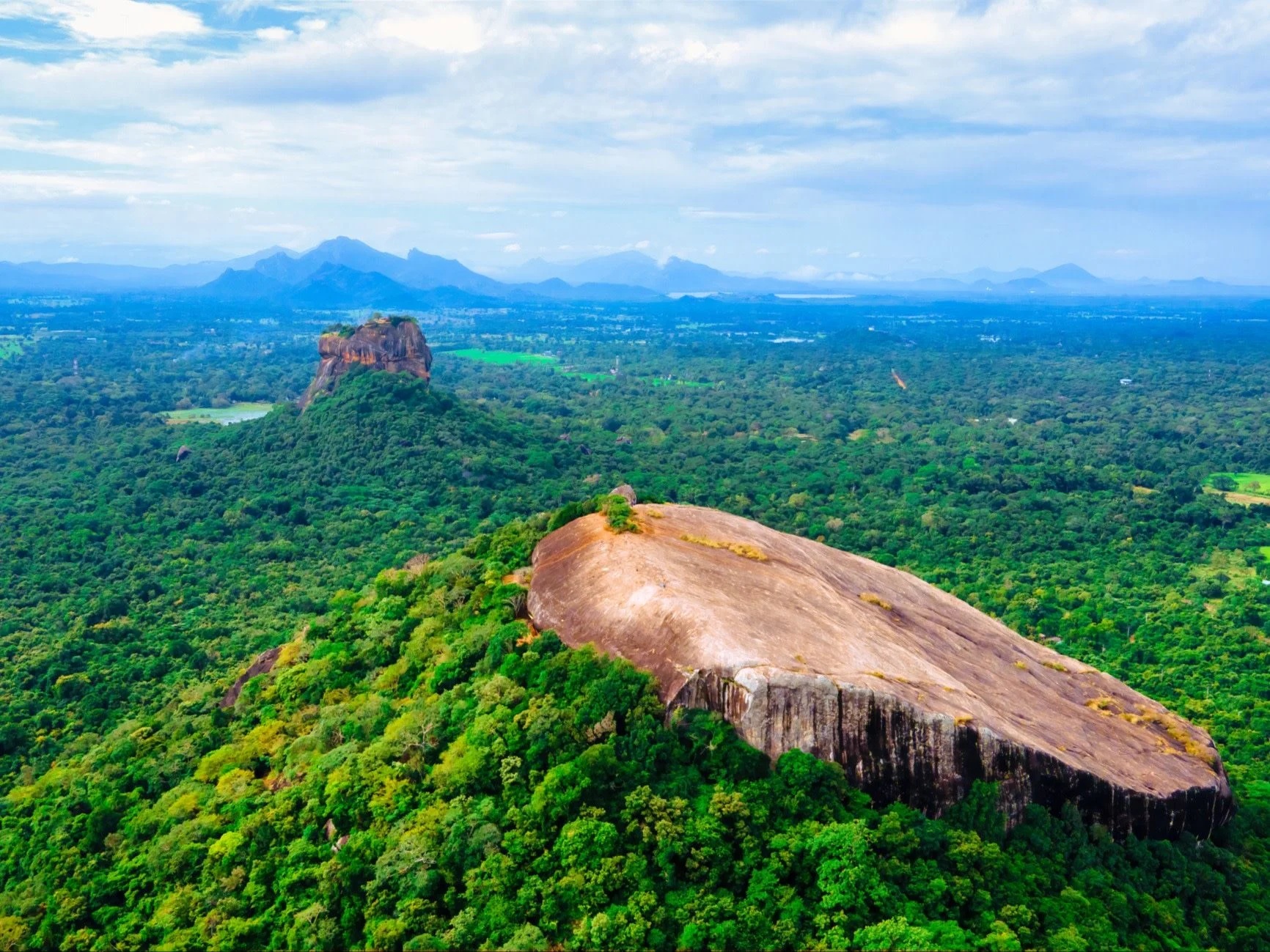 The Lion Rock — Sigiriya & Dambulla Cave Frescoes — OnTime.lk Travel Sri Lanka